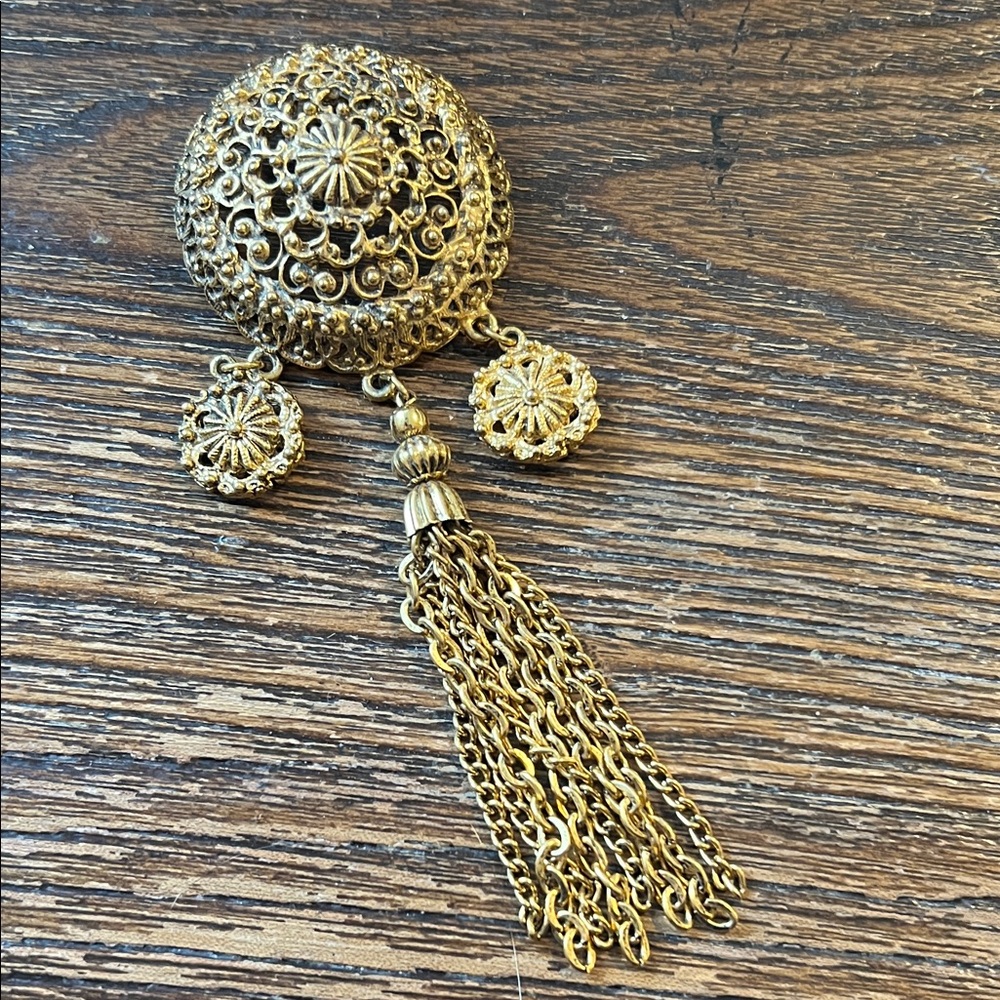 Vintage heavy Filigree gold tone tassel Brooch unmarked